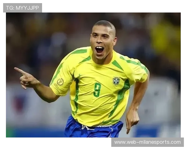 香港足球历史上的第一球星是谁 他的成就与影响力探析